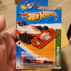 Hot Wheels Tyrrell P34 Treasure Hunts '12 Red/White Diecast Racing Car — photo 1