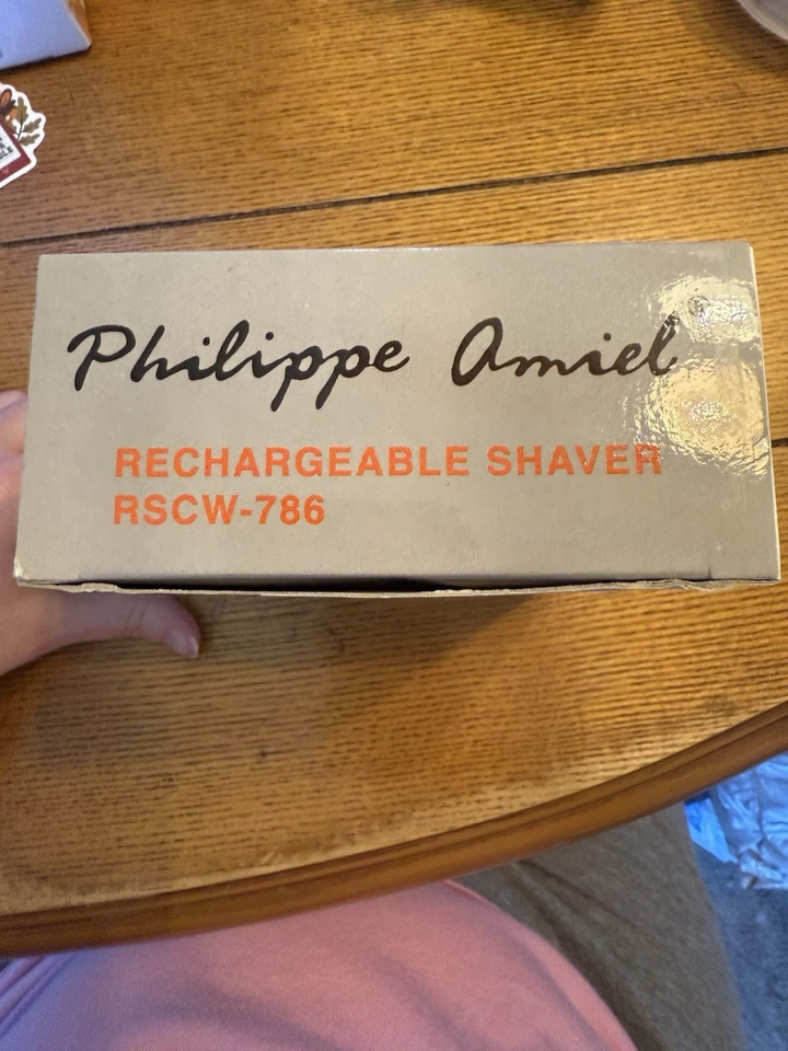 Afeitadora recargable Phillipe Amriel nueva en caja Foto 2 de 4