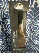 Wet Brush Holiday Sparkle - Red Detangling Hairbrush for All Hair Types