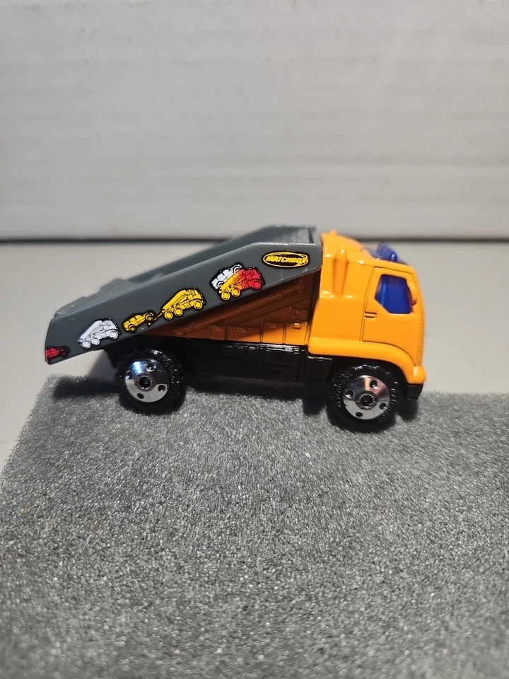 2003 Matchbox #16 Car Carrier ORANGE | MINT Clean - Image 3 of 4