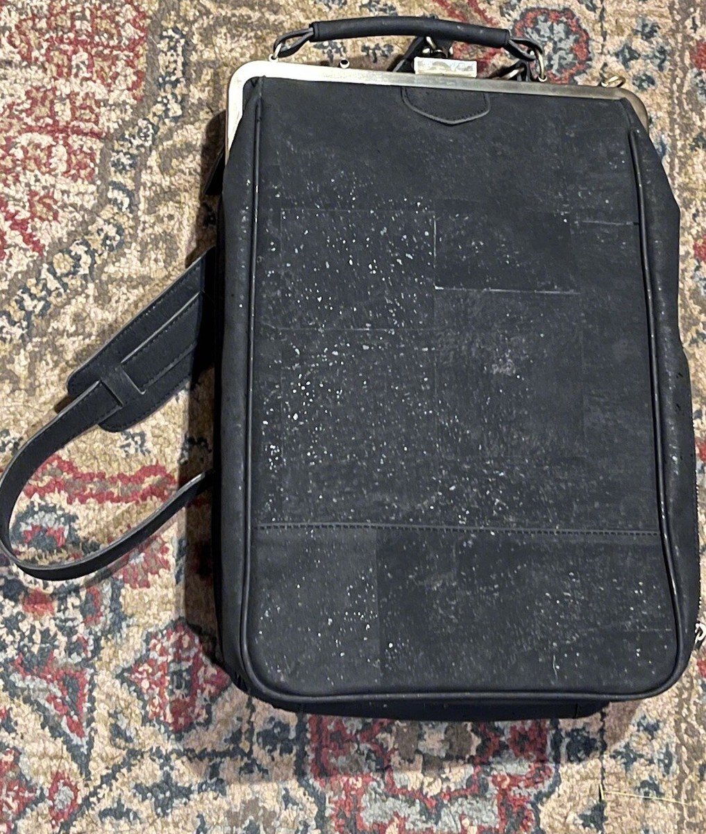 Vegan) Laflore Paris Bobobark Black Premium Cork Backpack  display picture 1