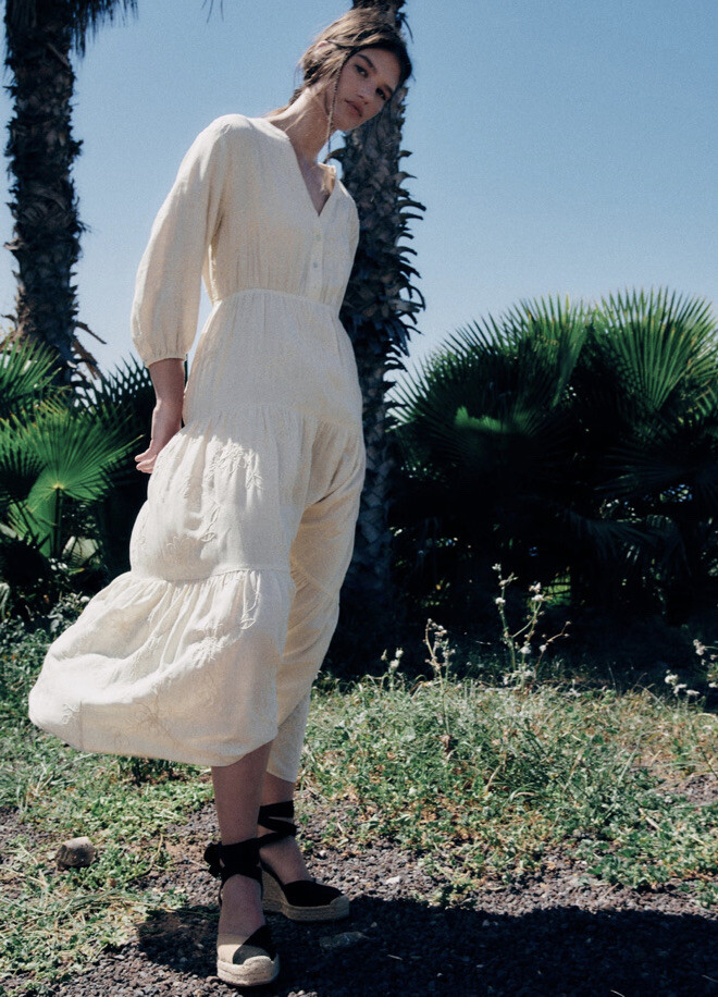 ZARA NWT WOMAN EMBROIDERED LINEN BLEND MIDI DRESS SAND | 8741/029 | eBay ZARA NWT WOMAN EMBROIDERED LINEN BLEND MIDI DRESS SAND | 8741/029 | eBay