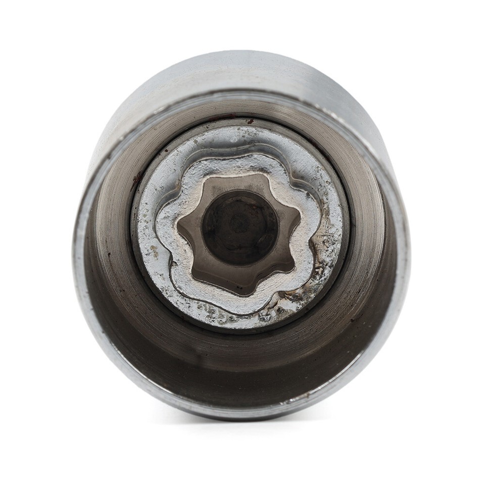 1X Antitheft Wheel Bolt Lock Nut Key For Jeep Renegade Cherokee