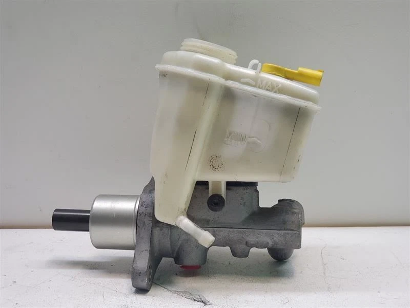 2002 BMW 330xi Brake Master Cylinder AWD Without Cap OEM - Image 2 of 4