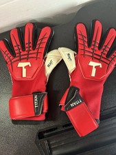 T1TAN Red Beast Junior 3.0 - Goalie Gloves Kids Size 5 - With Finger Protection