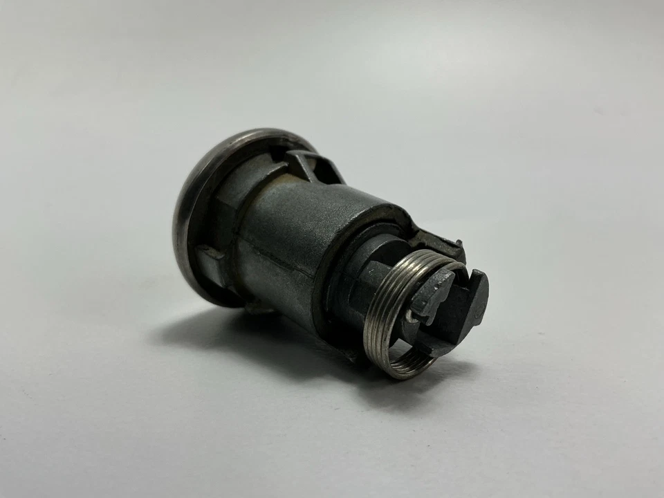 Cilindro de bloqueo de tapa de maletero BWD TLK2 con 2 llaves Foto 3 de 4