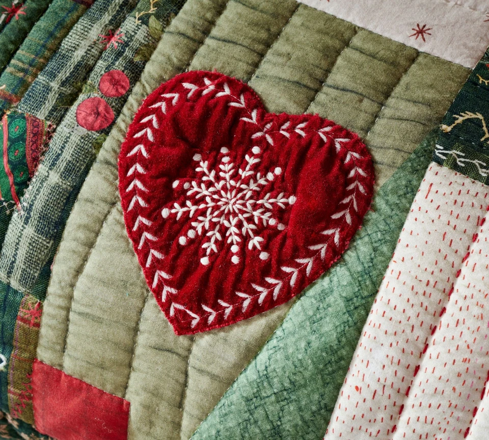 Двустороннее лоскутное одеяло Pottery Barn Holiday Love King/Cal. King новый с Ярлыками - Изображение 3 из 4