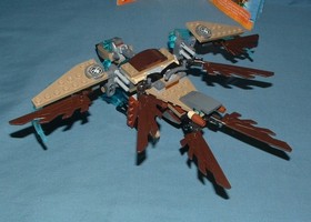 LEGENDS OF CHIMA, VARDY'S ICE VULTURE GLIDER SET 70141 - LEGO - 2014 - USED