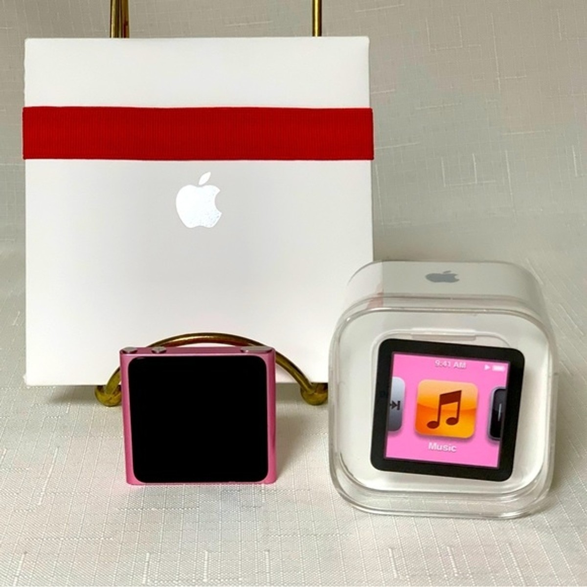 APPLE iPod Nano 6th Generation Portable Media Player 2010