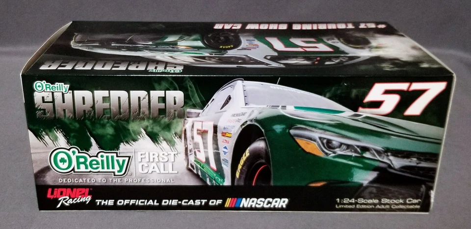 2016 #57 O'Reilly Auto Parts "Shredder" Toyota 1/24 Lionel NASCAR Diecast Promo Foto 4 de 4