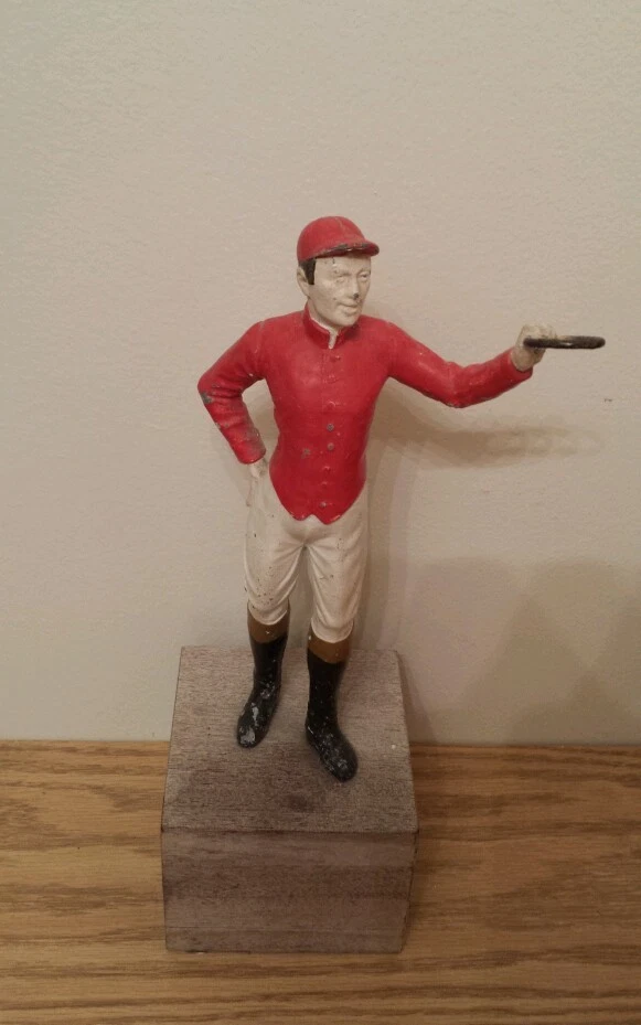 Lot VINTAGE CAST IRON LAWN JOCKEY, 56 OFF