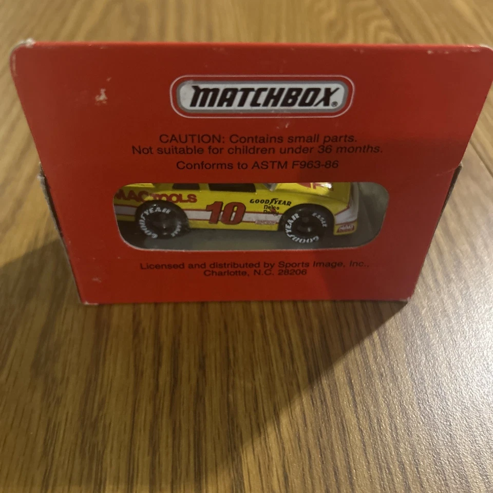Matchbox SuperStars #10 1991 Mac Tools Ernie Irvan 1/64 Nascar Diecast NUEVO Foto 3 de 4