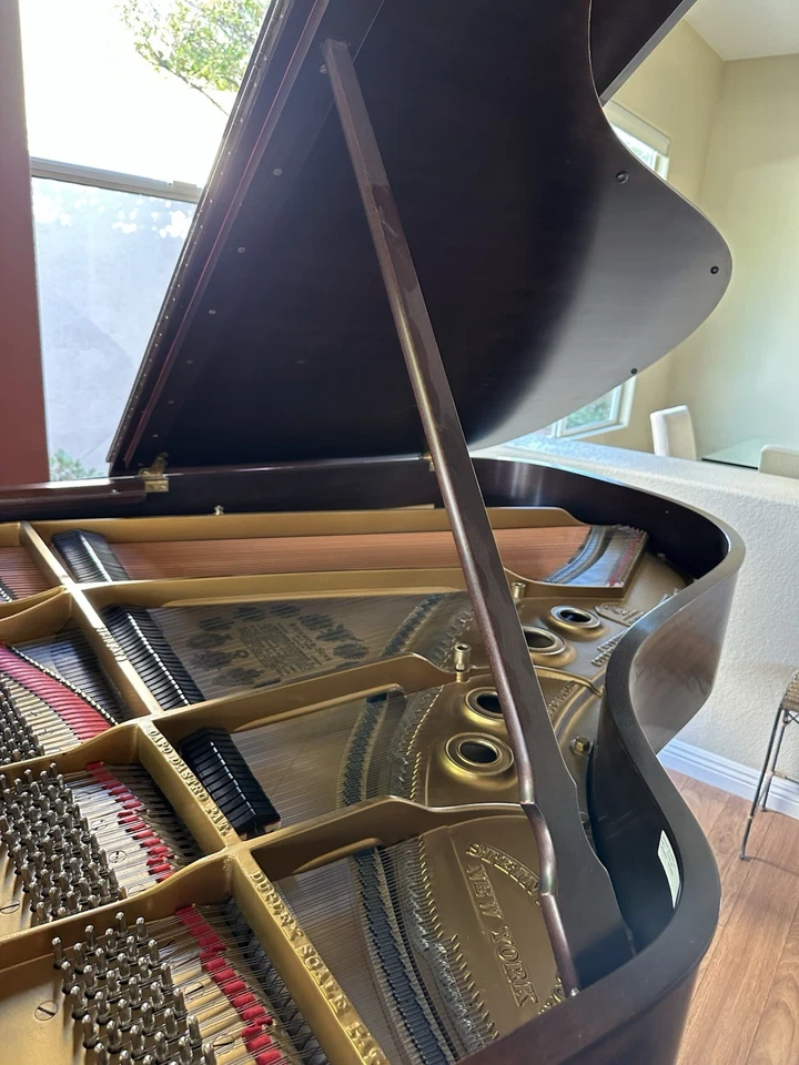 Steinway Modelo L Foto 3 de 4