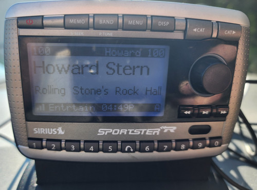 Sirius Sportster SP-R2 Radio & SP-H1R Dock POSSIBLE LIFETIME SUBSCRIPTION READ!