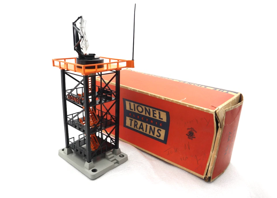 Lionel Post-War, O, No. 197 Operating Rotating Radar Antenna Tower, C-7 EX/OB - Image 4 of 4