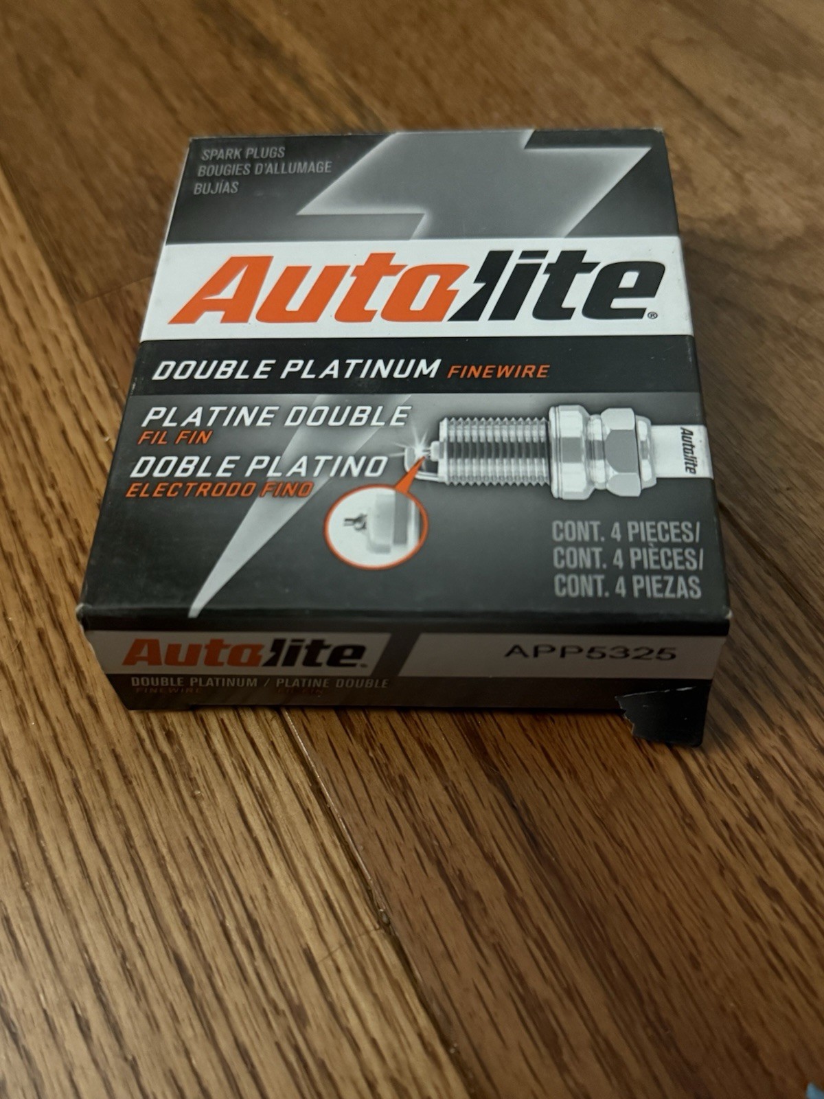 4 New Autolite Double Platinum Spark Plugs APP5325