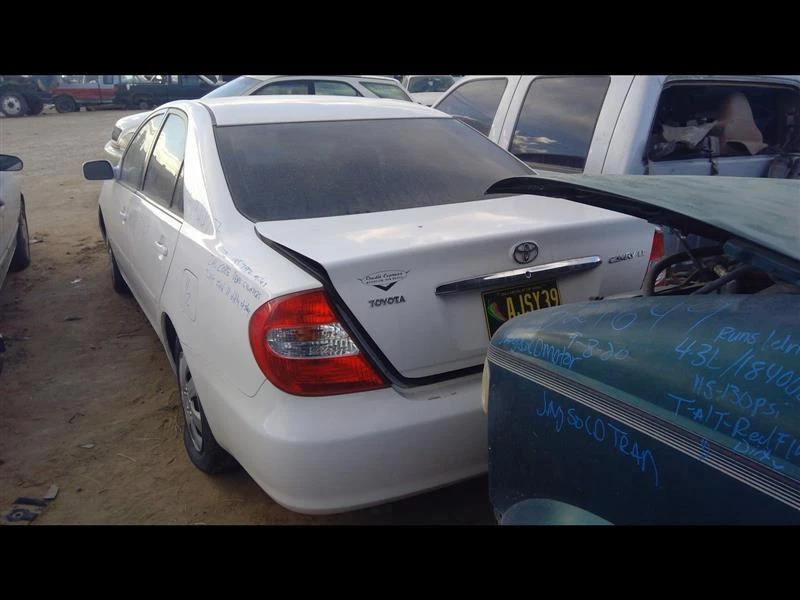 二手左尾灯总成适合:2002 年丰田凯美瑞左 A 级 — 第 3/4 张图片