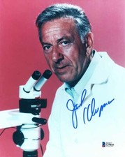 JACK KLUGMAN SIGNED AUTOGRAPHED 8x10 PHOTO QUINCY LEGENDARY ACTOR BECKETT BAS