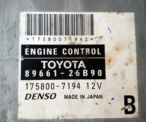 Toyota Hiace 89661-26B90 Engine computer unit 8966126B90 oem jdm used - Picture 4 of 9