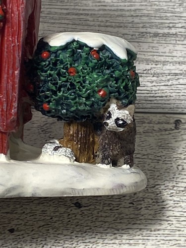 Christmas Outhouse Raccoon Figurine Carole Towne 271170 64481 - Picture 3 of 8