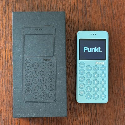 Punkt MP02 2nd Gen 4G Minimalist Phone MP02A Light Blue Tested Works with Box