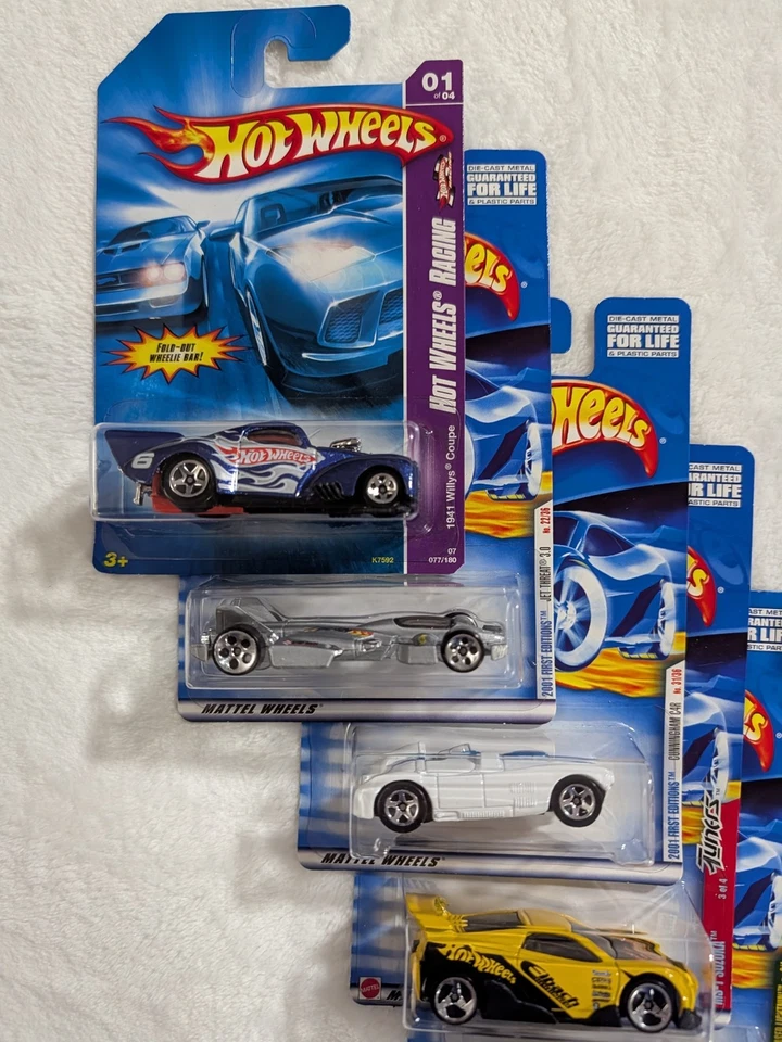 Lot 10 sealed hot wheels 2000, 2006 + Batman, 1941 Willys Coupe, 1998 Hydroplane - Image 2 of 4