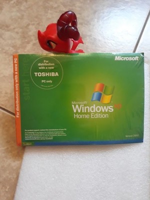 Microsoft Windows XP Home Edition PC Version 2002 Software- Toshiba-BRAND NEW--