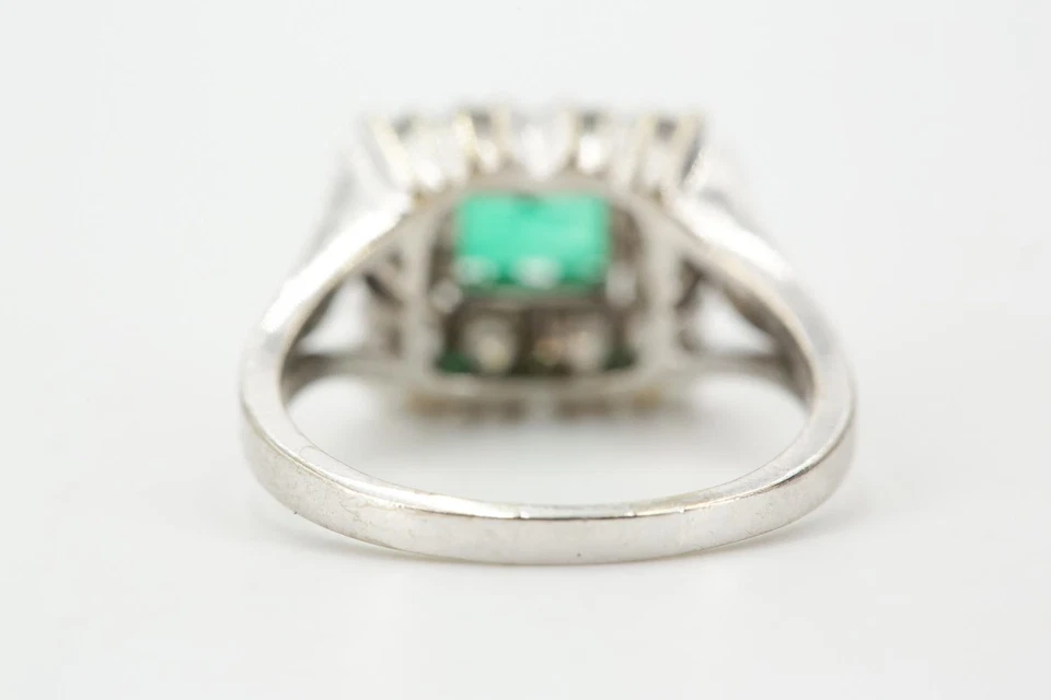 0,60 ct. Brillant Ring 750 Gold Smaragd 0,40 ct. Diamanten VS1 G Ringgröße 57 - Bild 3 von 4