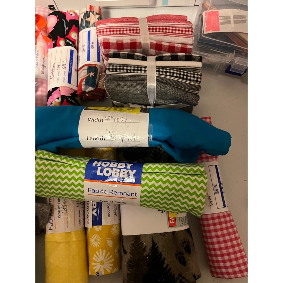 Fabric Lot Remnants Scraps Cotton Fat Quarters Sewing Mixed Prints Patterns - Image 3 of 4