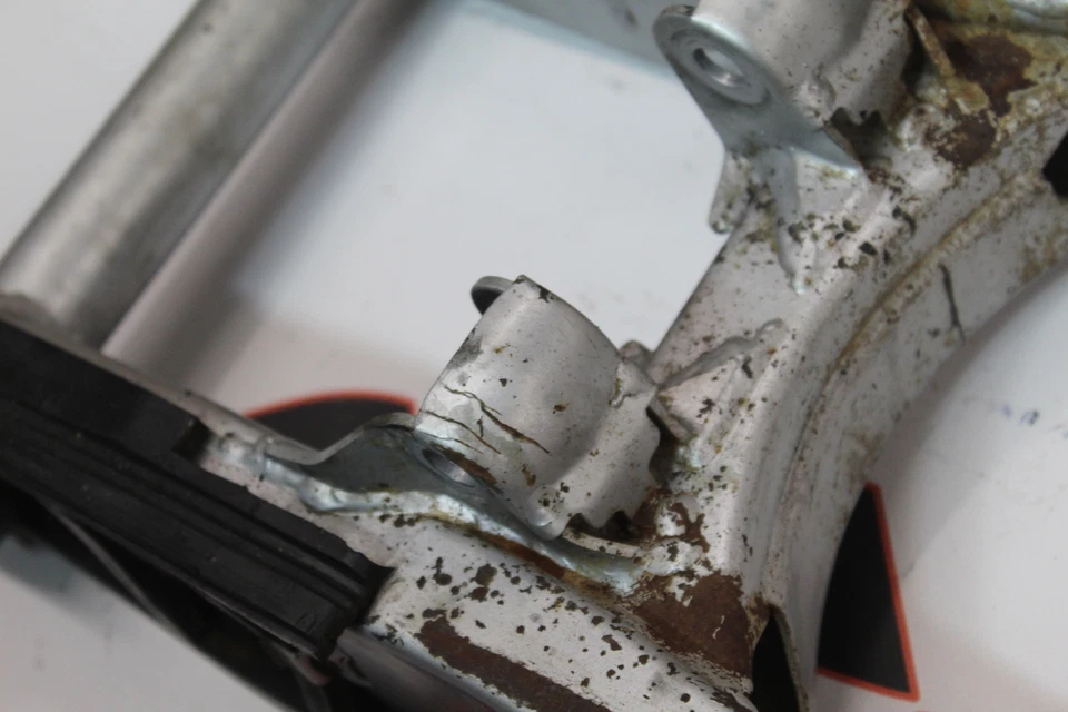 Suzuki Katana 600 1994 basculante trasero suspensión trasera brazo oscilante Foto 4 de 4