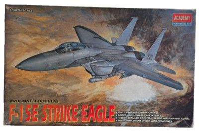 McDonnell-Douglas F-15E Strike Eagle Academy FA069 1687 Maßstab 1:48 Scale 1:48
