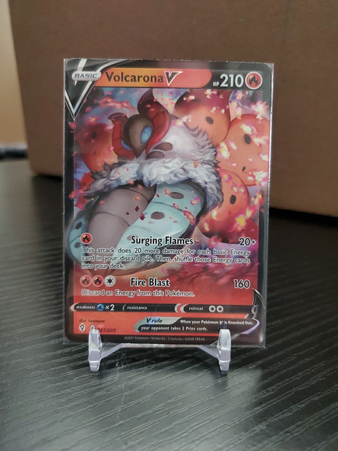 Volcarona V 021/203 Ultra Rare Evolving Skies Pokemon Card - NM Near Mint