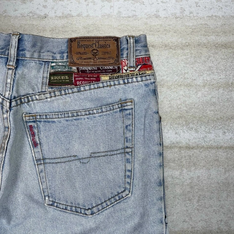 Pantalones Cortos de Jean Vintage Request Classics Para Hombre 36x9.5 Logotipos Denim Lavado Claro Años 90  Foto 3 de 4
