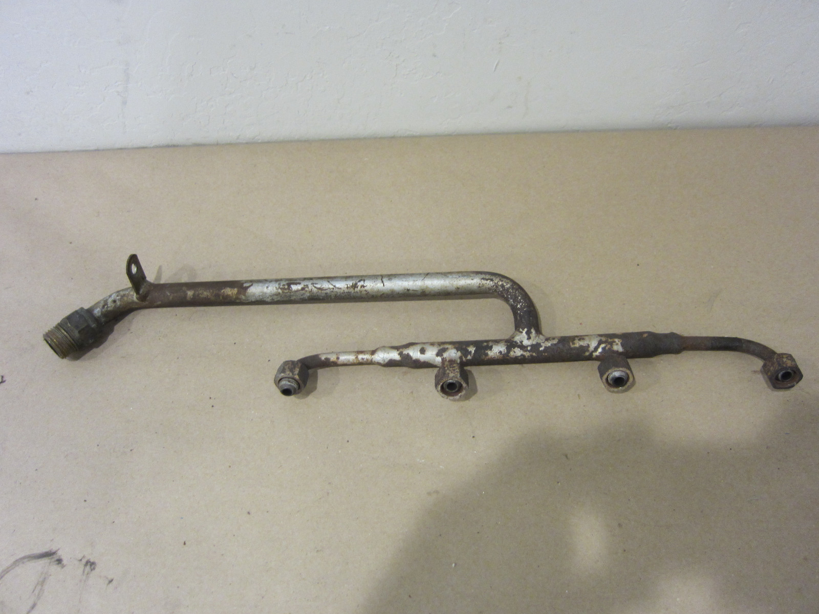 Ferrari 308,Mondial - Air Injection Pipe/Manifold - Part#118899