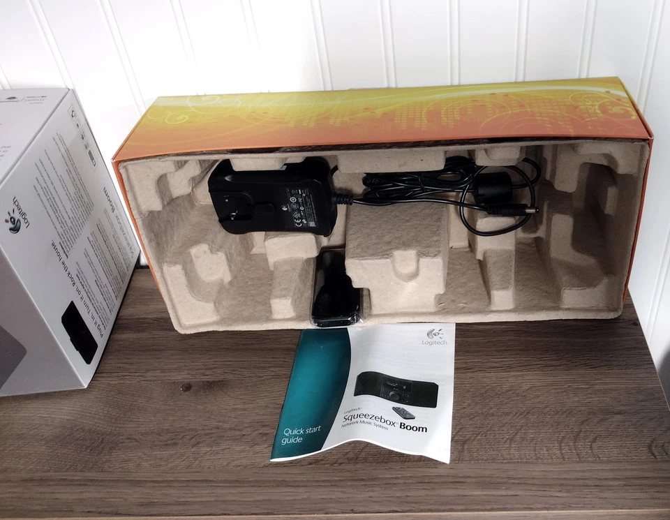 Squeezebox Boom All in One Network Music Player WiFi Remote Original Box - Image 2 of 4