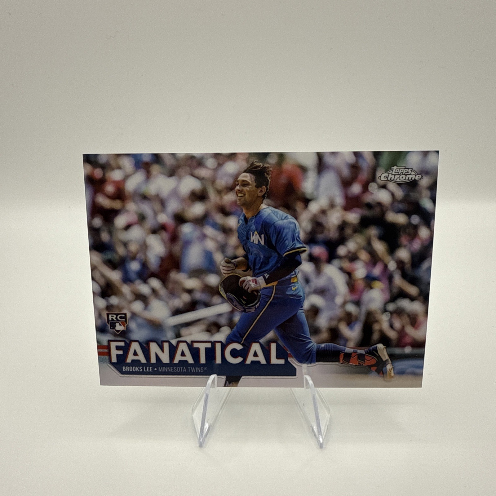 2025 Topps Chrome - Brooks Lee - Fanatical (Case Hit) Minnesota Twins