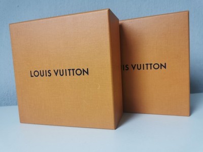 2 Louis Vuitton Boxen 17x17cm (leer)