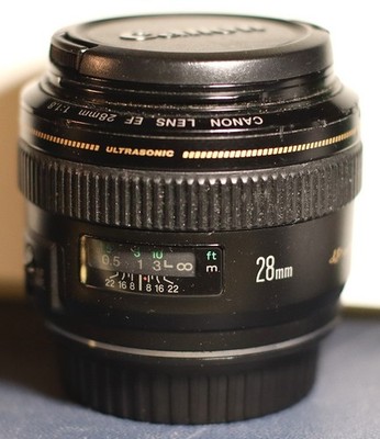 Canon EF 28mm f/1.8 AF USM Lens