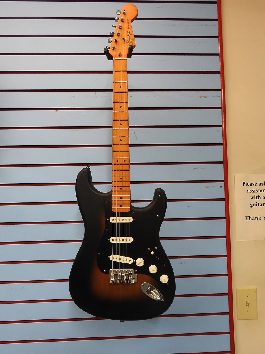 b*u様 Squier 40th Anniversary Stratocaste Squier 40th Anniversary Stratocaster Vintage Edition