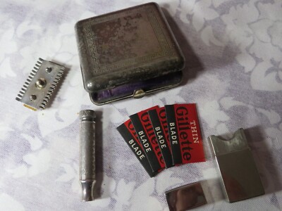 VINTAGE Gillette 1910's MEN'S Compact SHAVING Tuckaway SET w/4 NEW Blades - USED