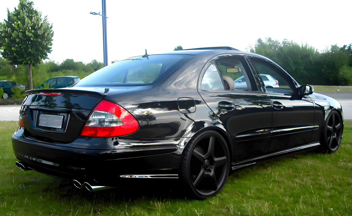 For Benz E Class W211 E300 E350 A Style Rear Spoiler Duckbill Wing Gloss Black
