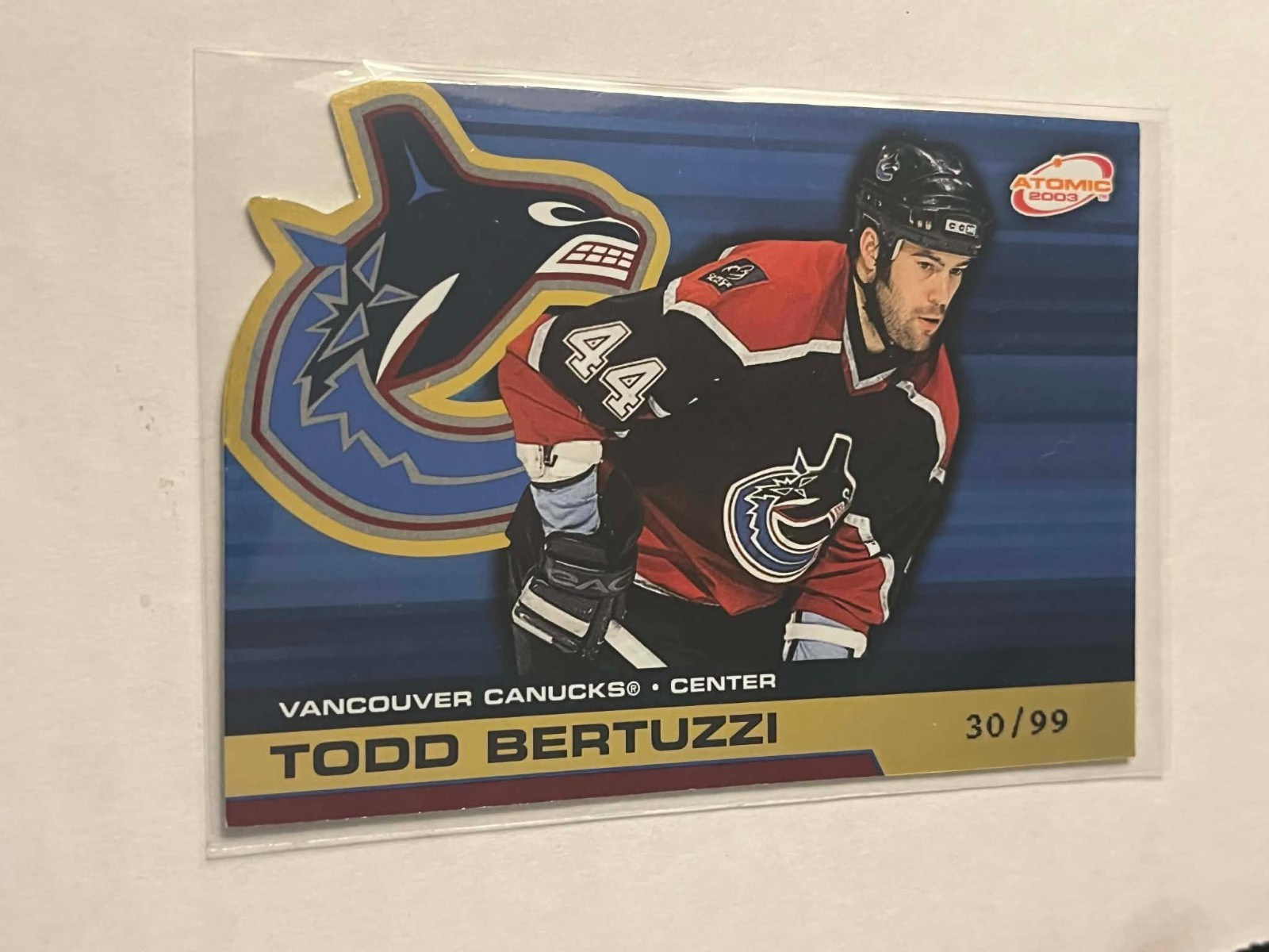 02/03 PACIFIC ATOMIC TODD BERTUZZI GOLD PARALLEL DIE CUT 30/99 SP #95