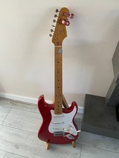 Fender Stratocaster 50s reiisue , Mexican , Fiesta Red. Superb.