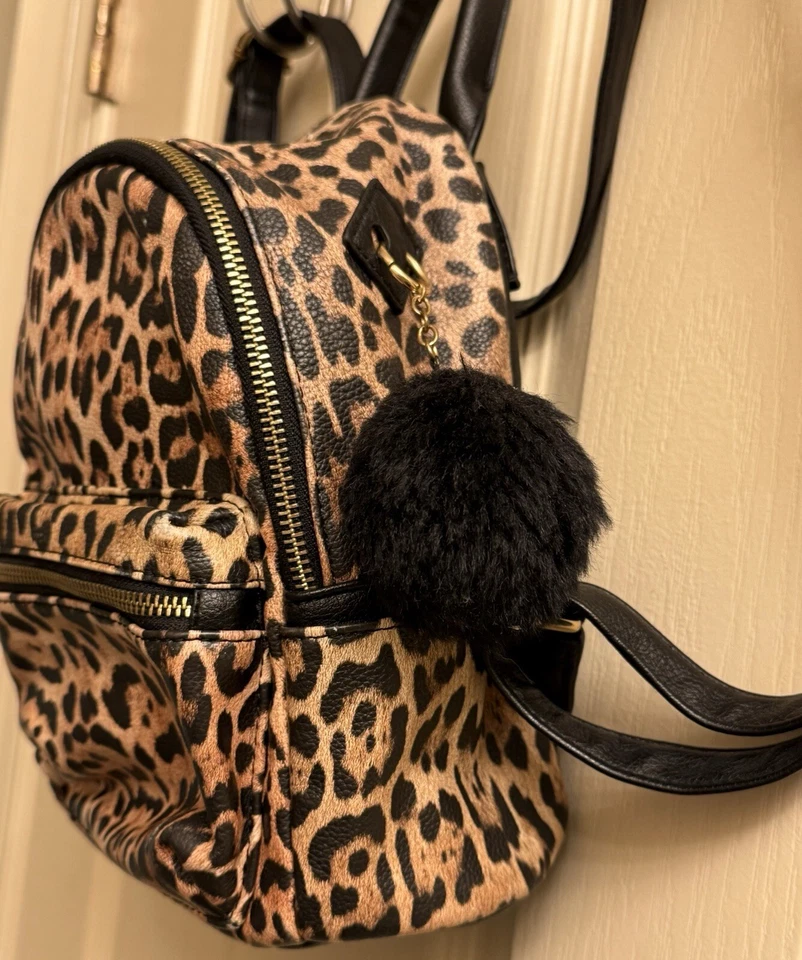 MINI MOCHILA DREAM CONTROL Bolso Estampado Leopardo/Guepardo. Foto 3 de 4