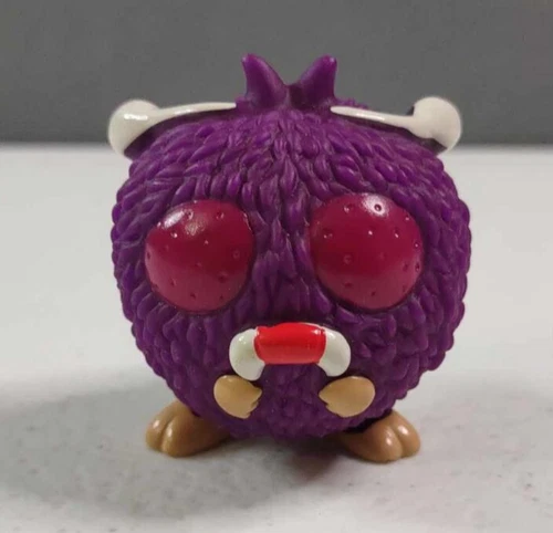 Vintage 1999 Burger King Nintendo Pokemon Venonat Toy Spinner