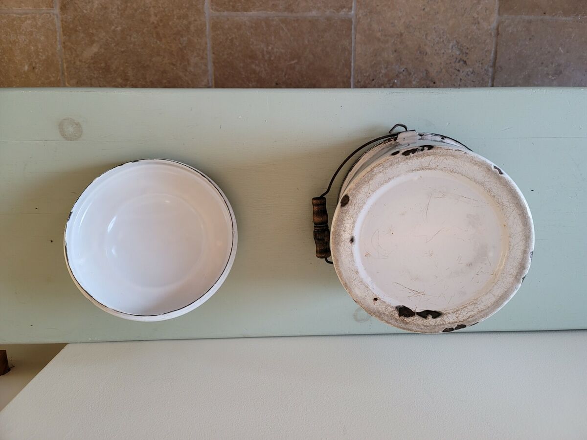 Rustic Vintage Enamelware White Enamel Porcelain Bucket Pot With Lid And  Handle