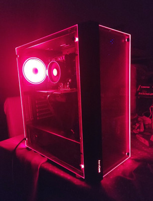 Specialist Custom Gaming/Workstation PC Builds! / Beschreibung lesen