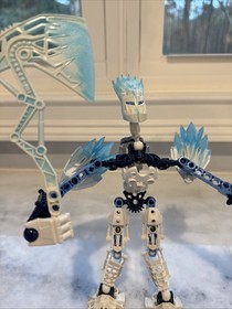LEGO BIONICLE | Strakk |Set #8982 | 100% Complete w/ Thornax Fruit