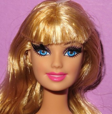 Barbie Style in the Spotlight Generation Girl Lashes Dreamhouse Blonde Doll