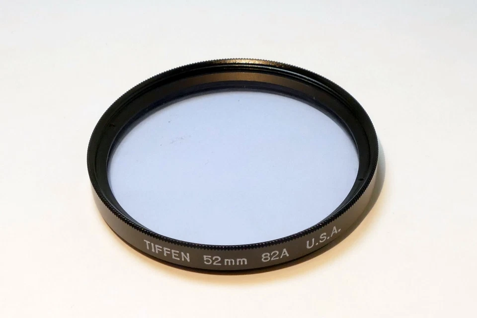TIFFEN 52mm Filter 82A  made in USA increase by 200K to 3200K - Image 2 of 4